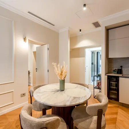 Luxury37 - Porta Venezia Apartman