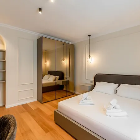 Luxury37 - Porta Venezia Apartman